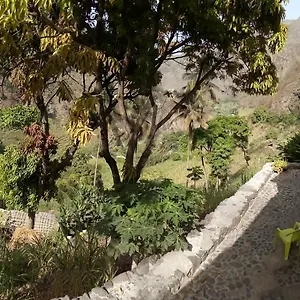 Casa Ilhas Alojamento de Acomodação e Pequeno-almoço Paul